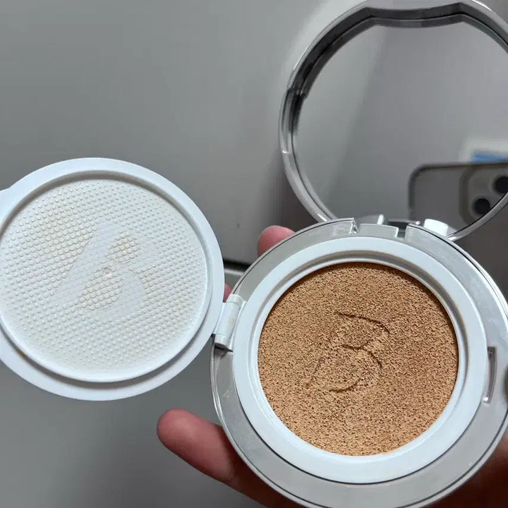 [BUNJANG] Banila Co MLBB Collaboration White Cushion SPF50+ PA++++ 21 Ivory / 바닐라코 MLBB 콜라보 화이트 쿠션21아이보리