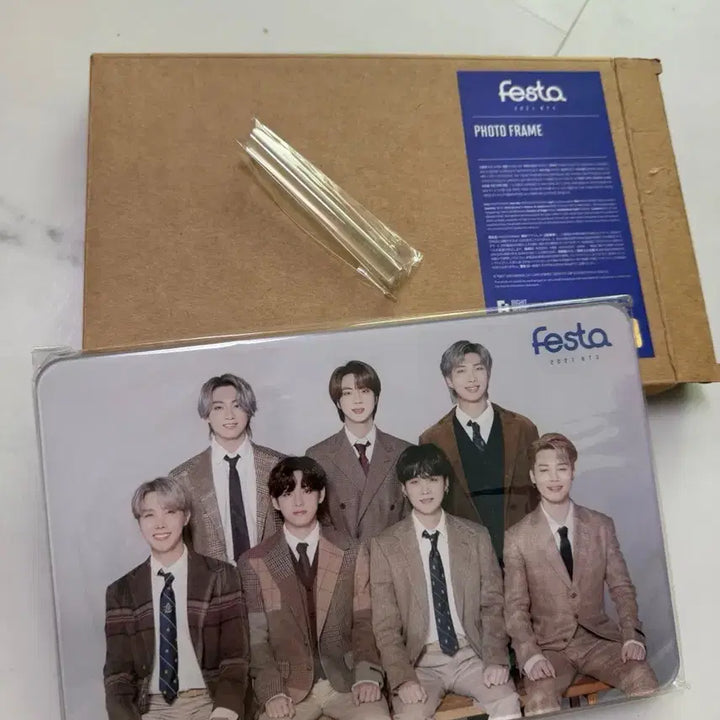 [BUNJANG] BTS Festa Photocard Frame Album / 방탄소년단 Festa 포토프레임 앨범, bts 가족사진