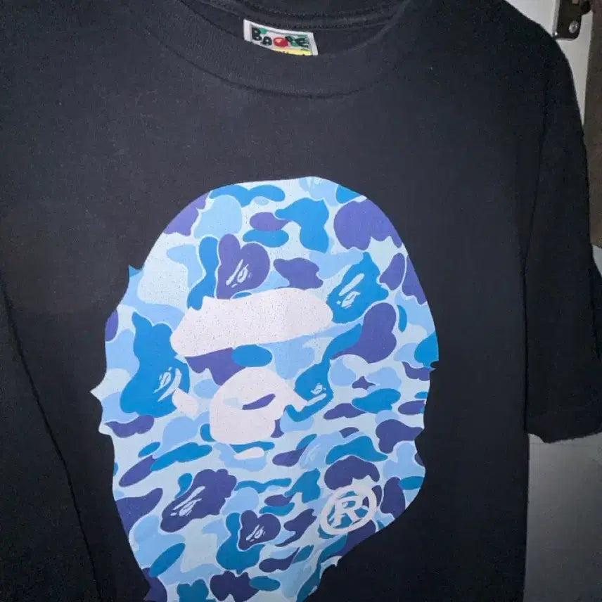 [SOLD OUT] 베이프 반팔 카모 블루 빅사루 L