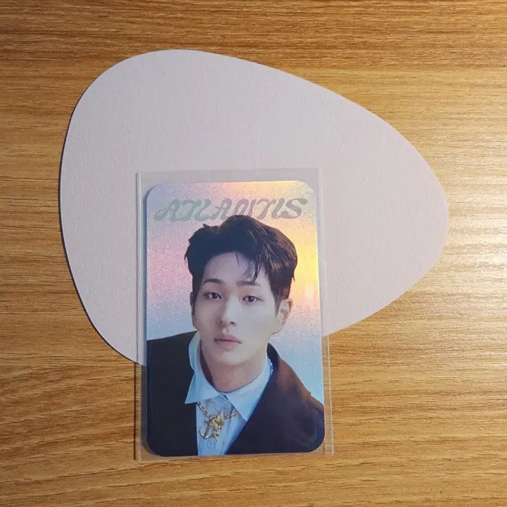 [BUNJANG] SHINee Onew ATLANTIS Hologram Photocard / 샤이니 온유 ATLANTIS  홀로그램 포카