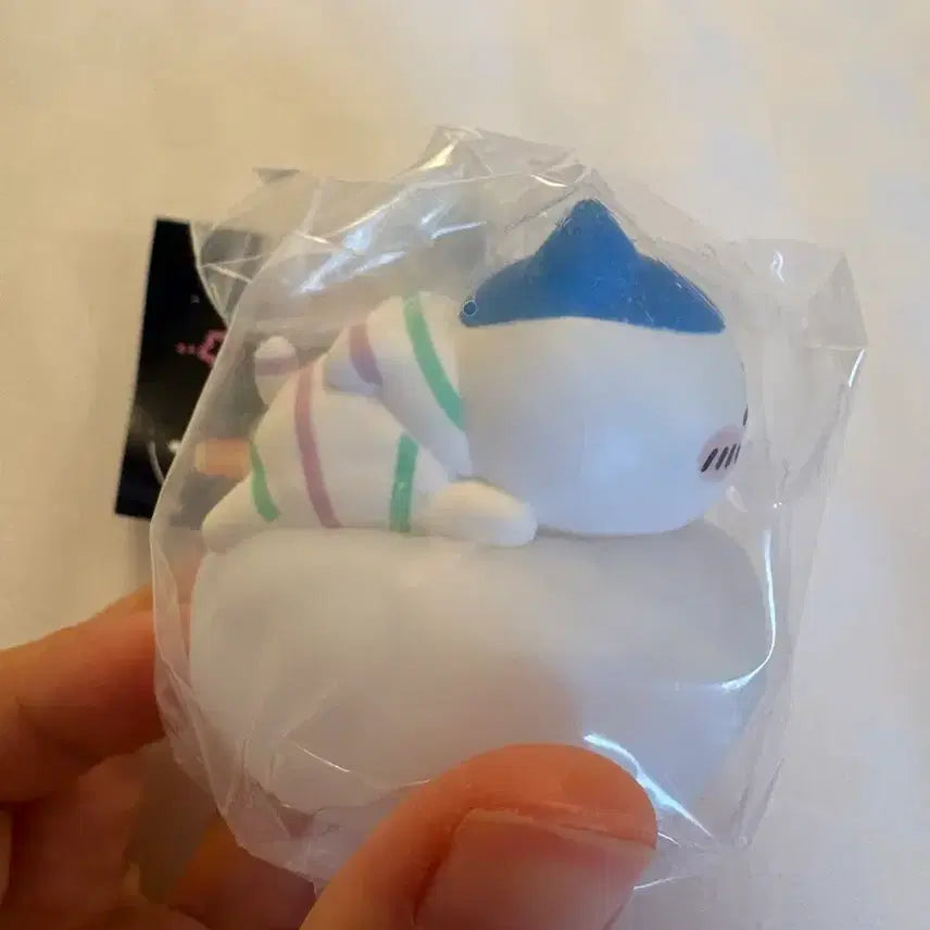 [BUNJANG] Chiikawa "Good Night" Cloud Light Gacha Figure - Hachiware / 미개봉) 치이카와 잘자요 구름 라이트 피규어 가챠 하치와레