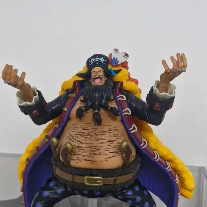 [BUNJANG] One Piece King of Artist "Blackbeard" Edward Newgate Figure / 원피스 제일복권 신사황 티치 피규어 판매합니다