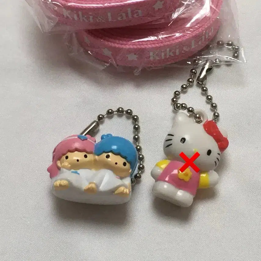 [BUNJANG] Sanrio Classic Hello Kitty &amp; Kiki Lala Bundle Set Keychain Strap / [일괄] 고전키티키링고전키키라라키링스트랩