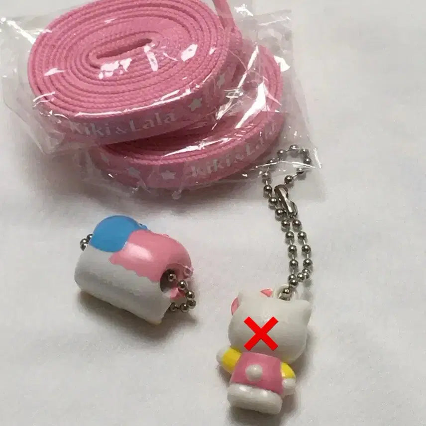 [BUNJANG] Sanrio Classic Hello Kitty &amp; Kiki Lala Bundle Set Keychain Strap / [일괄] 고전키티키링고전키키라라키링스트랩