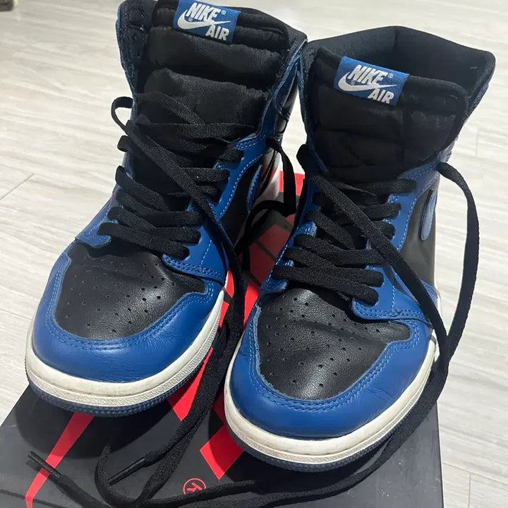 [BUNJANG] Nike Air Jordan 1 Retro High OG Dark Marina Blue Sneakers / 조던 1 레트로 하이 OG 다크 마리나 블루 275 / 나이키 운동화