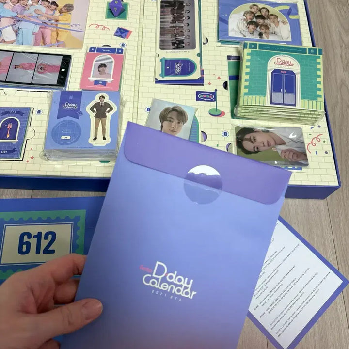 [BUNJANG] BTS 8th Anniversary Festa D-Day Calendar Mini Photocard / 방탄 bts 8주년 페스타 디데이 캘린더 미니 포카 인생네컷