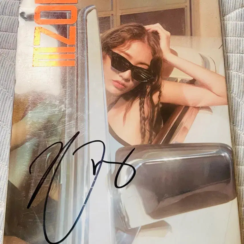 [BUNJANG] TWICE Jihyo Solo Signed Album / 트와이스 지효 솔로 친필싸인 앨범 비매
