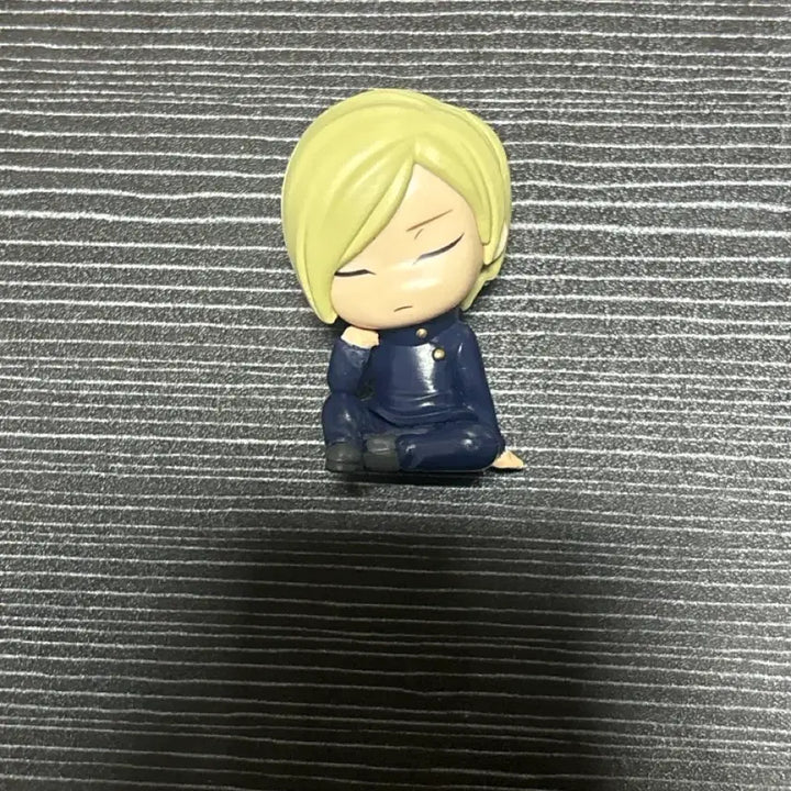 [BUNJANG] Jujutsu Kaisen Nanami Shoulder Perching Gacha Figure / 주술회전) 나나미 어깨쿵 가챠
