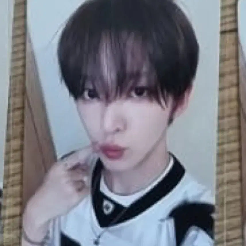 [BUNJANG] Kickflip Donghyun Makestar Lucky Draw Photocard Cute ver. / 킥플립 동현 메이크스타 팔찌 클래스 방콕 미공포 귀여미 ver.