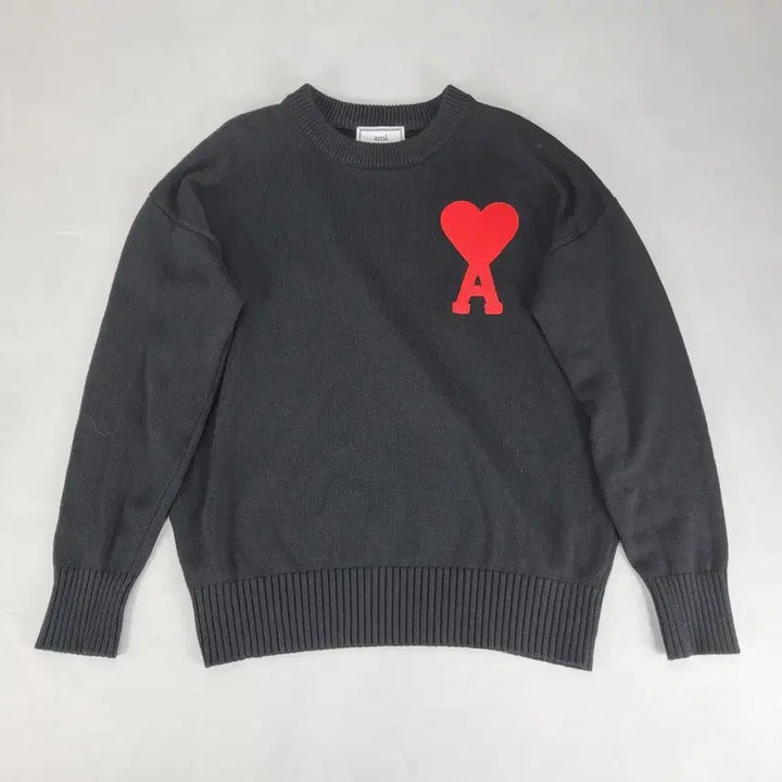 [SOLD OUT] 아미 스웻셔츠 블랙