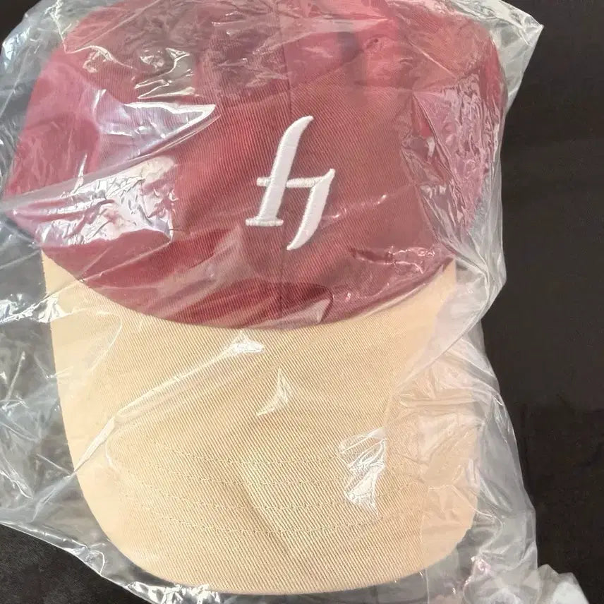 [BUNJANG] Kiwoom Heroes Two-Tone Ball Cap Burgundy/Beige / 키움히어로즈 투톤 볼캡 버건디베이지