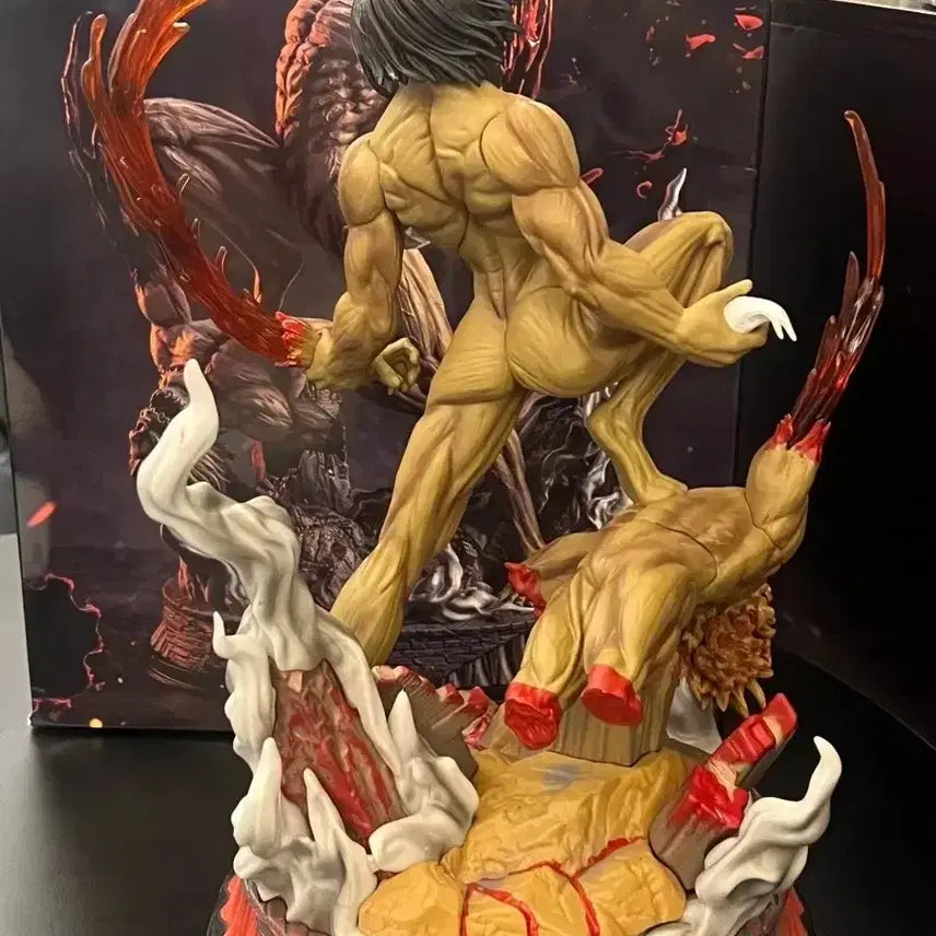 [BUNJANG] Attack on Titan 30cm Jaw Titan Figure / 진격의 거인 30cm 피규어 턱거인