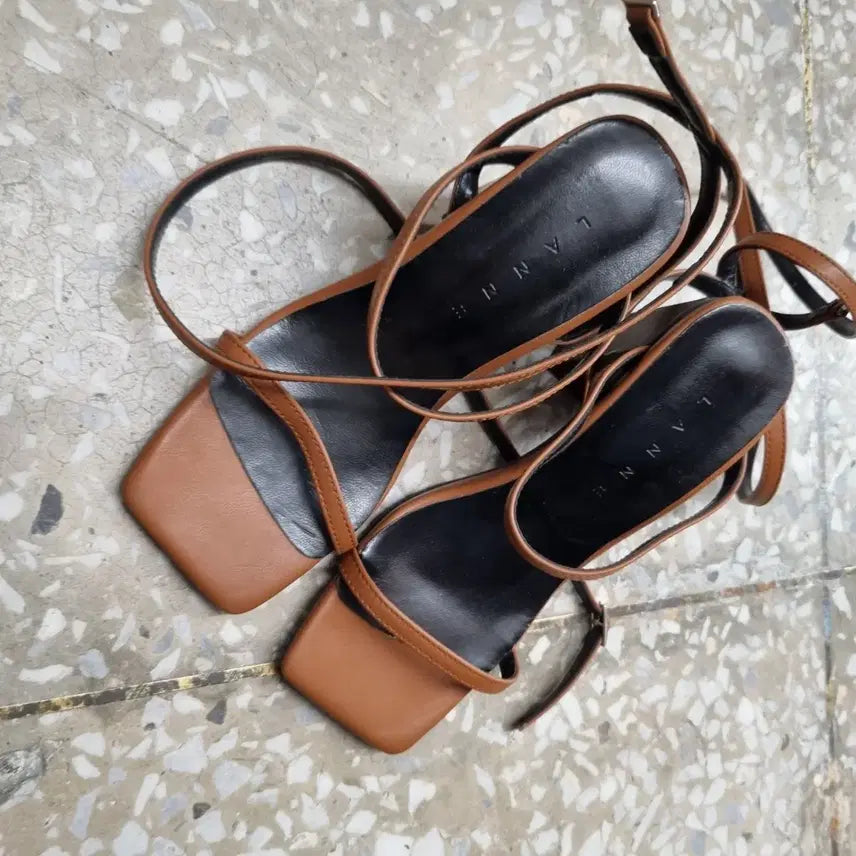 [BUNJANG] LANNE Heel Sandals Size 225 / [225 size] LANNE 힐 샌들