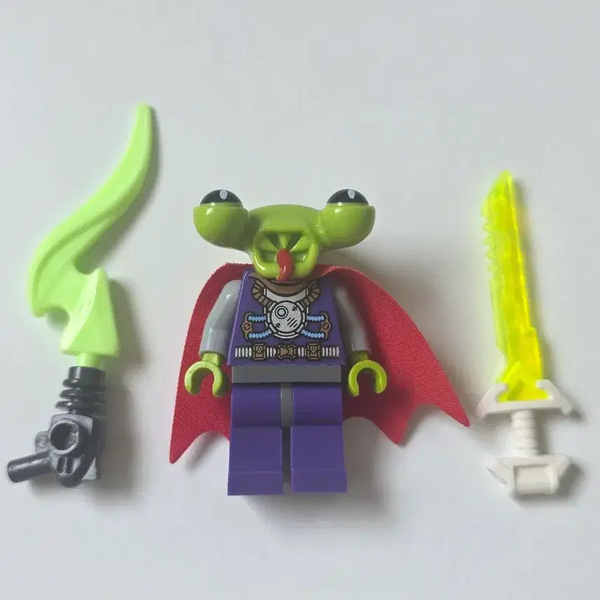 [BUNJANG] LEGO Alien Conquest Alien Minifigure with Weapon / 레고 에일리언 콘퀘스트 우주 외계인 미니피규어 (무기 포함) 판매합니다.