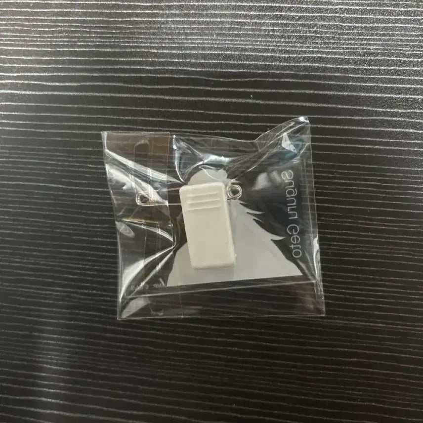 [BUNJANG] Jujutsu Kaisen Suguru Geto Acrylic Badge Movie 0 / 주술회전) 게토 스구루 아크릴 뱃지 극장판 0