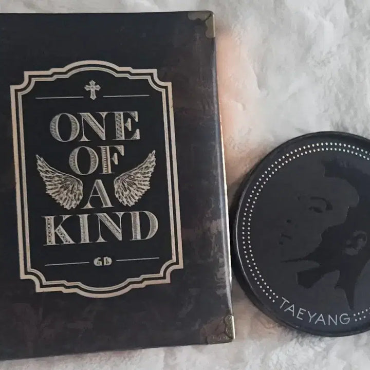 [BUNJANG] G-Dragon One of a Kind Taeyang Hot Album Bundle Set / 지디 원옵카 태양 HOT 앨범 일괄 판매