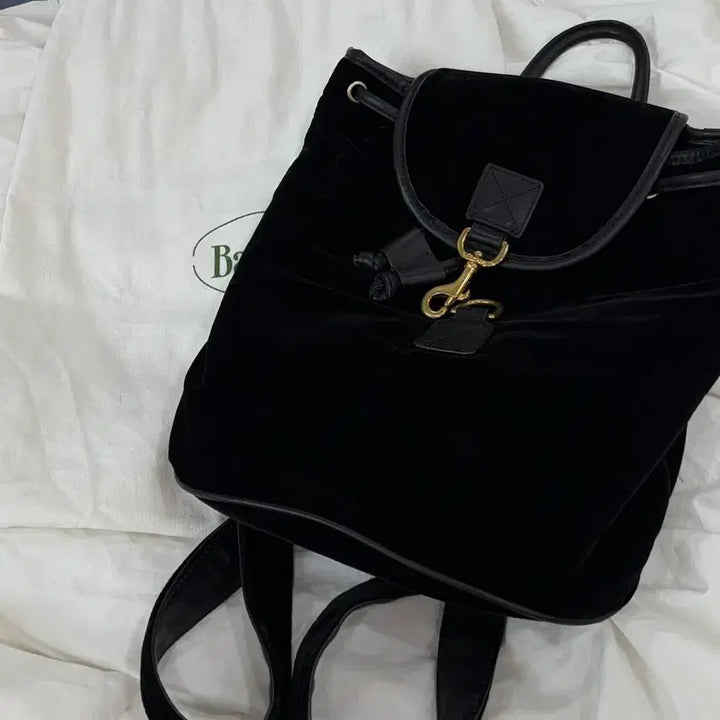 [BUNJANG] The Barnet Velvet Backpack - Black / 더바넷 벨벳 백팩-블랙