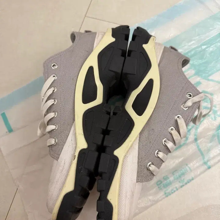 [BUNJANG] Adidas x Raf Simons Detroit Runner Sneakers / 아디다스 X 라프시몬스 디트로이트 러너
