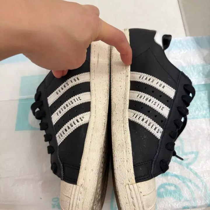 [BUNJANG] Adidas x Human Made Superstar Black White / 아디다스 x 휴먼 메이드 슈퍼스타 블랙 화이트