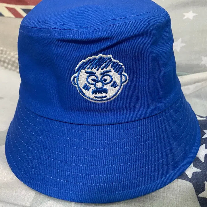 [BUNJANG] Ganbare Otosan Embroidered Bucket Hat / 간바레 오또상 버킷햇