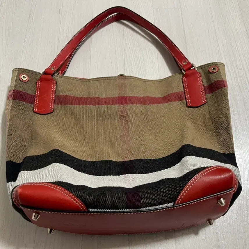 [SOLD OUT] 버버리 캔버스 체크 숄더백