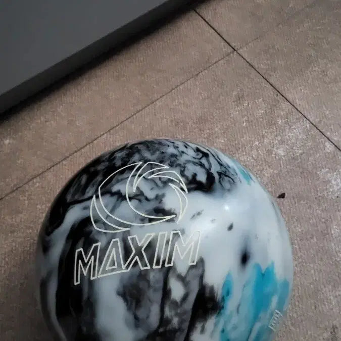 [BUNJANG] Maxim Hardball 13lb Bowling Ball / 맥심 하드볼 볼링공 13파운드
