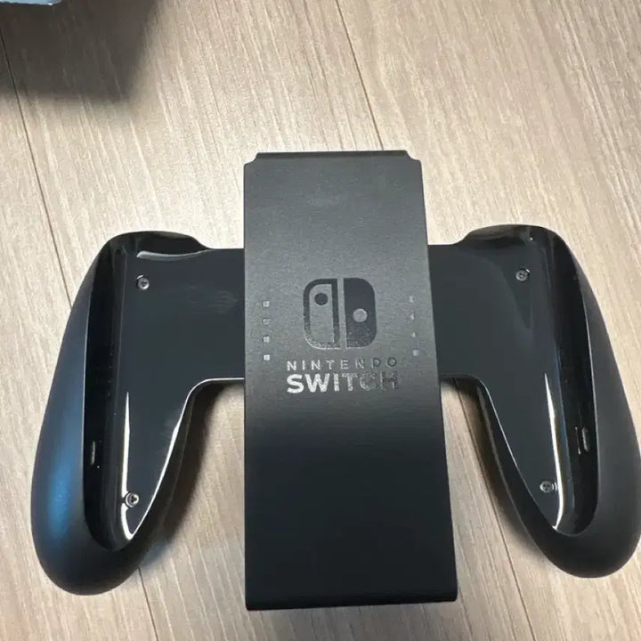 [BUNJANG] Nintendo Switch Animal Crossing Edition Console (No Game Included) / 닌텐도 스위치1 동물의 숲 에디션(게임 포함 아님)