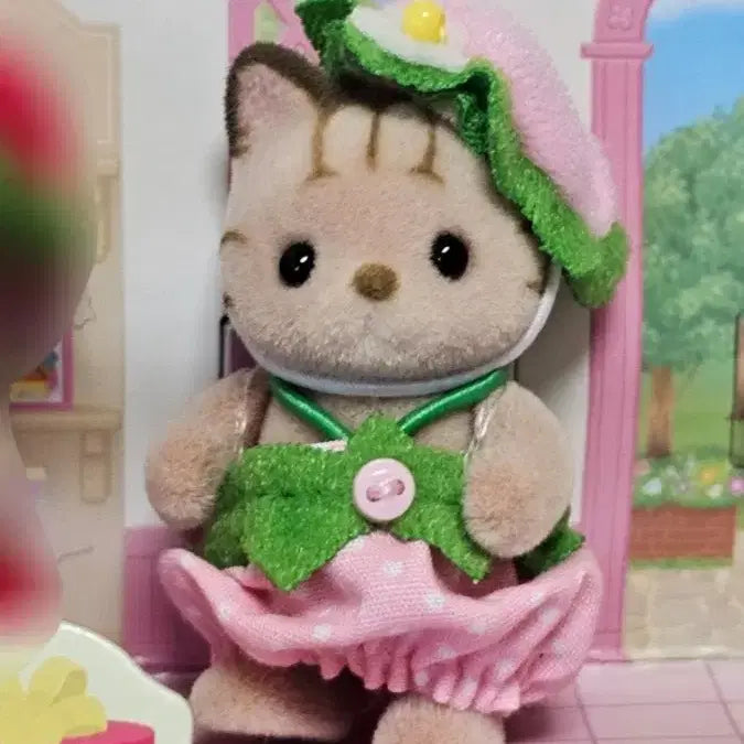[BUNJANG] Sylvanian Families Strawberry Striped Cat Baby Split Set / 실바니안 모여라 딸기 줄무늬 고양이 아기 직립 분철 판매 시마네코