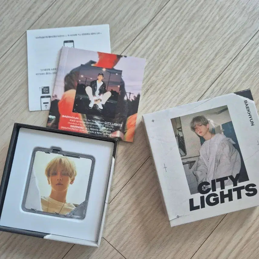 [BUNJANG] EXO Baekhyun City Lights Kino Album (No Photocard) / 백현 시티라잇 키노 앨범 (포카X)