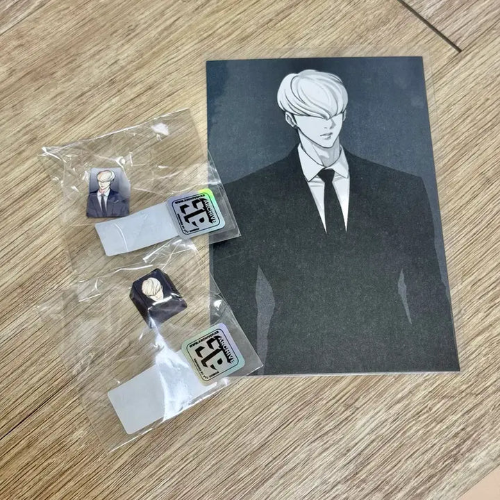 [BUNJANG] Lookism Park Hong-jae Postcard + Keycap Bundle Set / 외모지상주의 외지주 팝업 홍재열 엽서+키캡 일괄 판매