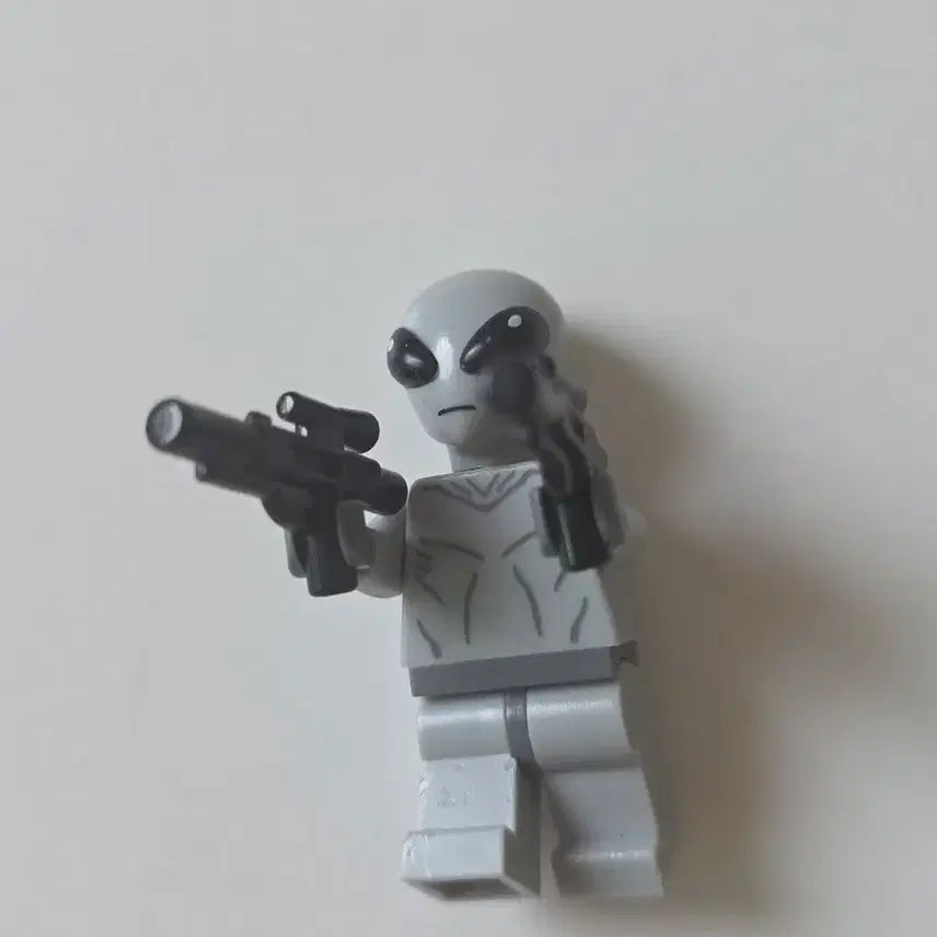 [BUNJANG] LEGO Alien Minifigure with Weapons / 레고 외계인 미니피규어 판매합니다.