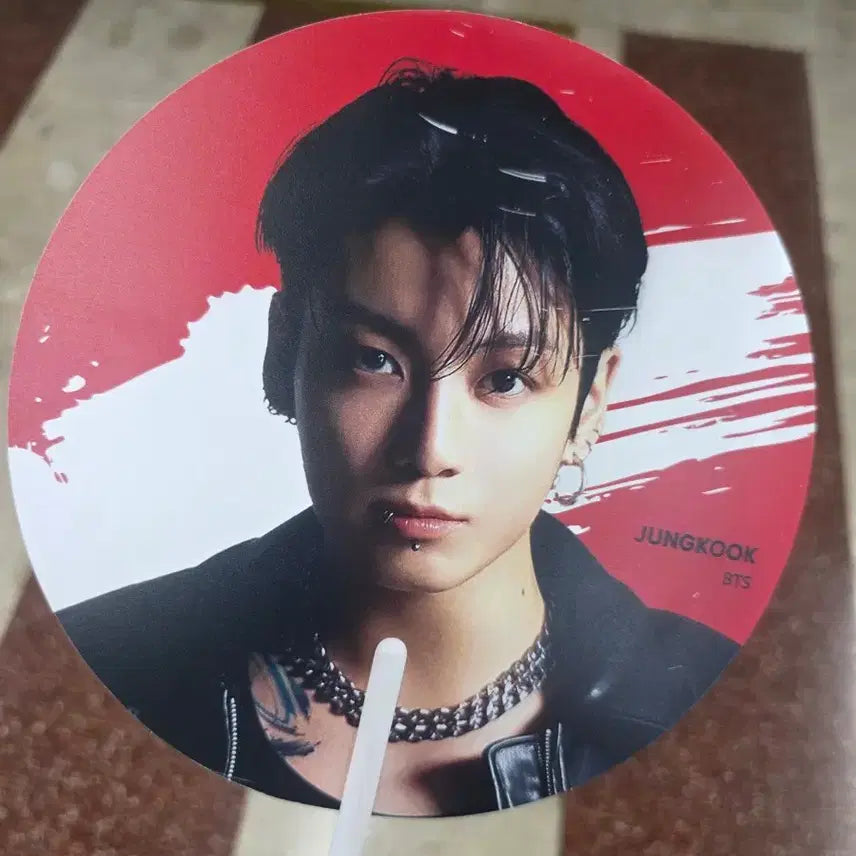 [SOLD OUT] [BUNJANG] BTS Jungkook Fan / BTS 정국 부채 &amp; RM 키링 일체.