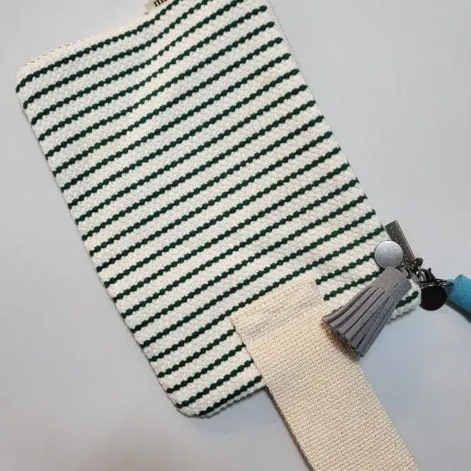 [BUNJANG] MASMARULES Stripe Pouch with Tassel Keychain / 마스마룰즈 파우치 스트라이프