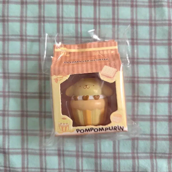 [BUNJANG] Sanrio Pompompurin Dessert Cupcake Miniature Figure / 폼폼푸린 디저트 컵케이크 미니어처 피규어 산리오