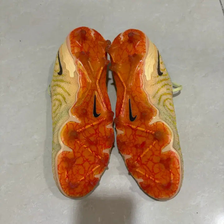 [BUNJANG] Nike Phantom GX SE FG 265 / 나이키 팬텀gx se fg 265