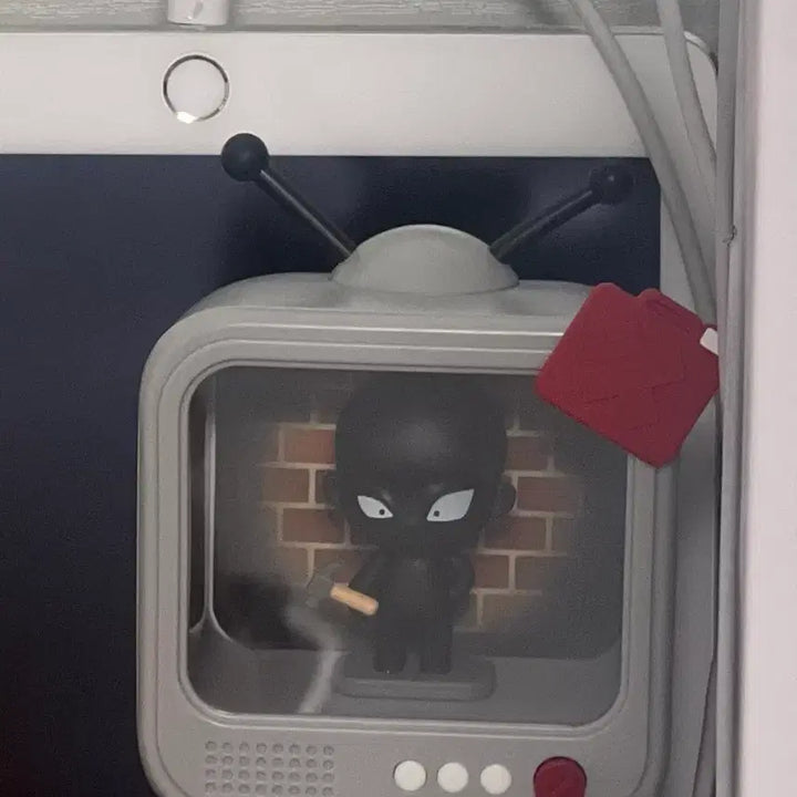 [BUNJANG] Detective Conan Random TV Mood Lamp Figure / 명탐정 코난 랜덤 티비 무드등피규어