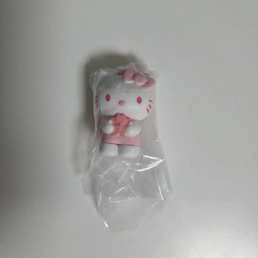 [BUNJANG] Sanrio Sakura One-Tone Mascot Kitty / 산리오 사쿠라 원톤 마스코트 키티