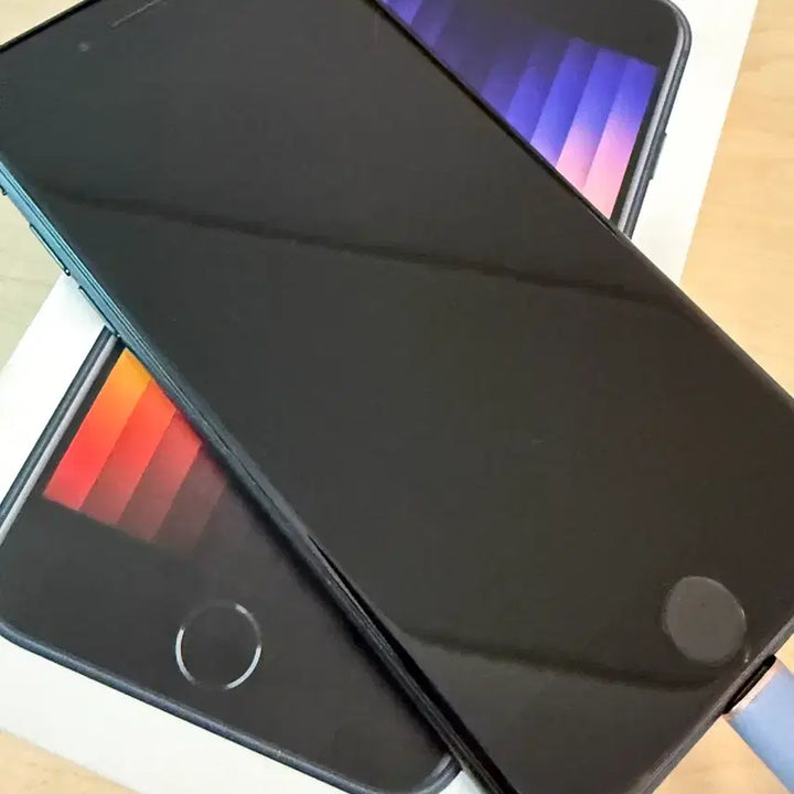[BUNJANG] Apple iPhone SE 3rd Gen 64GB Midnight / 아이폰 SE3 64GB 미드나이트