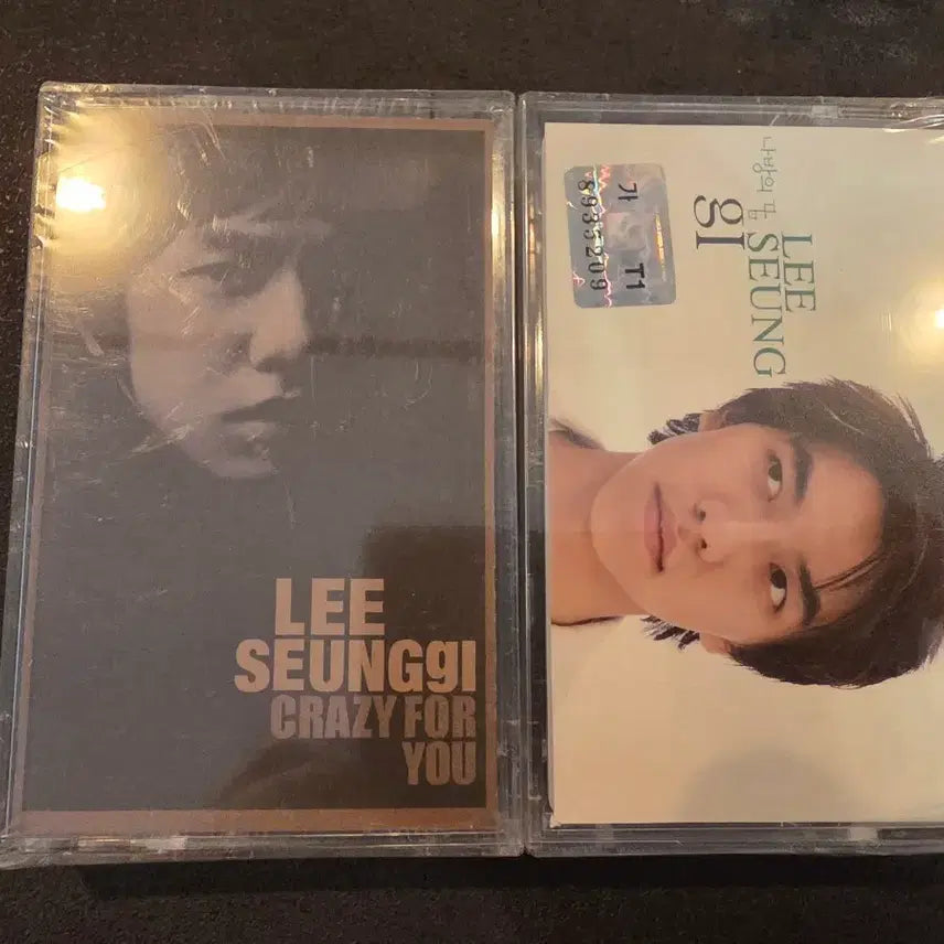[BUNJANG] Lee Seung Gi 1st &amp; 2nd Album Unsealed Cassette Tape Bundle Set / 이승기 1집, 2집 미개봉 카세트테이프 일괄