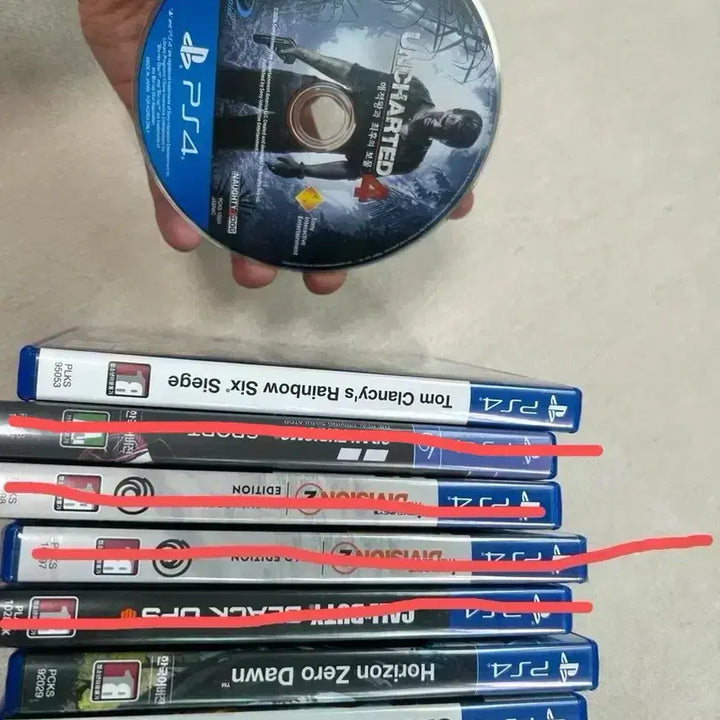 [BUNJANG] PlayStation 4 Game Titles Bundle (Uncharted 4, Uncharted Collection, Rainbow Six Siege, Horizon Zero Dawn) / PS4 게임 타이틀 4종 판매 개당 만원!