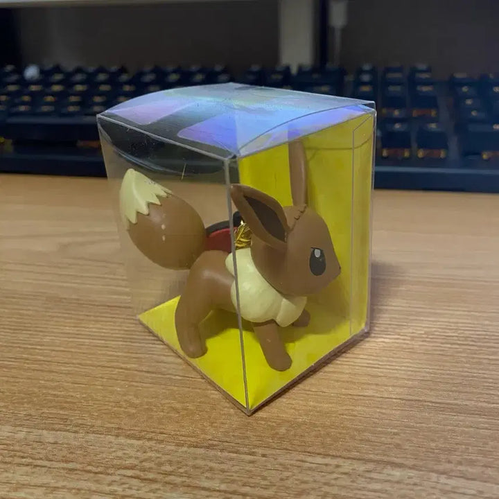 [BUNJANG] Pokemon Eevee Figure Keyring (Sealed) / [미개봉/새상품] 포켓몬스터 이브이 피규어 키링 판매합니다!