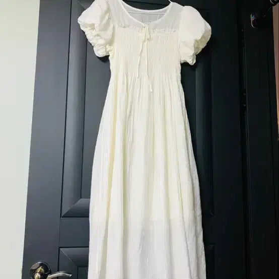 [BUNJANG] Puff Sleeve Shirring Long Dress - Ivory / 퍼프 반팔 셔링 원피스 아이보리