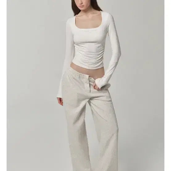 [SOLD OUT] 클리시어 클린 스퀘어넥 탑 화이트