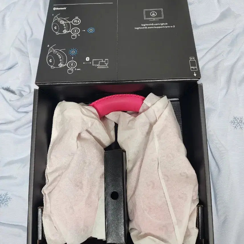 [BUNJANG] Logitech PRO X 2 LIGHTSPEED Headset Pink + Pouch, Velvet Earcup Set / 로지텍 PRO X 2 LIGHTSPEED 헤드셋 핑크 + 파우치, 벨벳