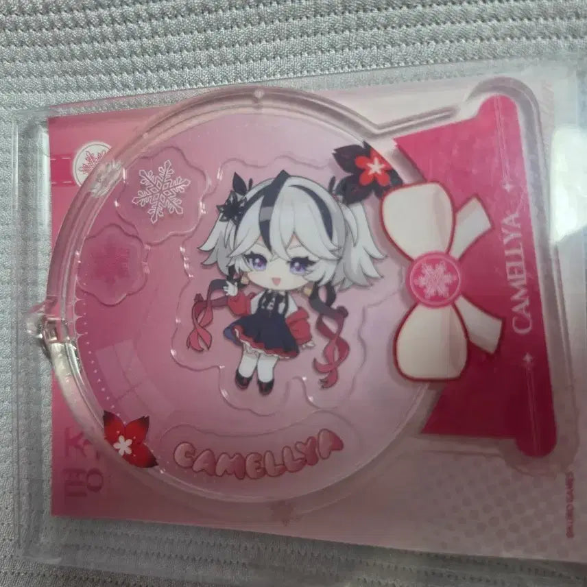 [BUNJANG] Myungjo Official Winter Invitation Camellia Shaker Acrylic Keyring / 명조 공식 겨울의초대 카멜리아 쉐이커 아크릴 키링 팝니다
