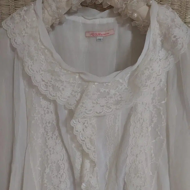 [BUNJANG] Adelia Vintage Lace Blouse White / 아델리아 빈티지 레이스 블라우스 화이트