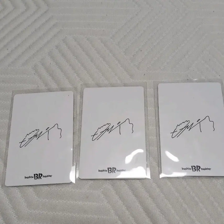 [BUNJANG] Byun Woo-seok Vera Photocard Set (Signed) / 싸인포함)) 변우석 베라 포카 3종 세트 양도
