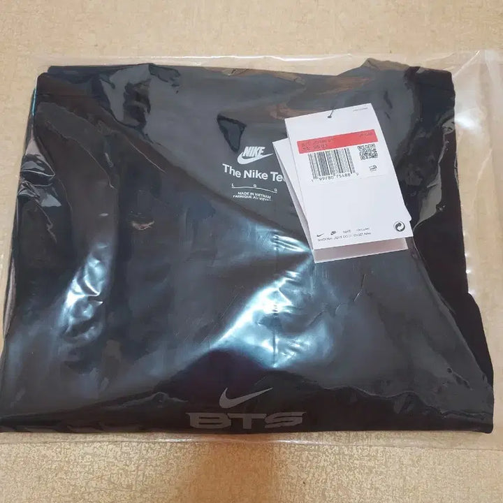[BUNJANG] Nike BTS Black Short Sleeve T-Shirt Women&