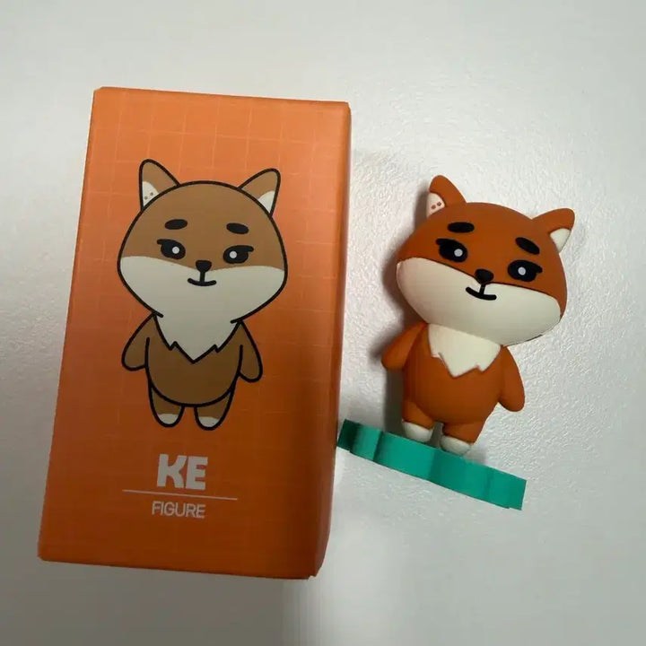 [BUNJANG] Denimals Fox Figure Case / 데니멀즈 피규어 케