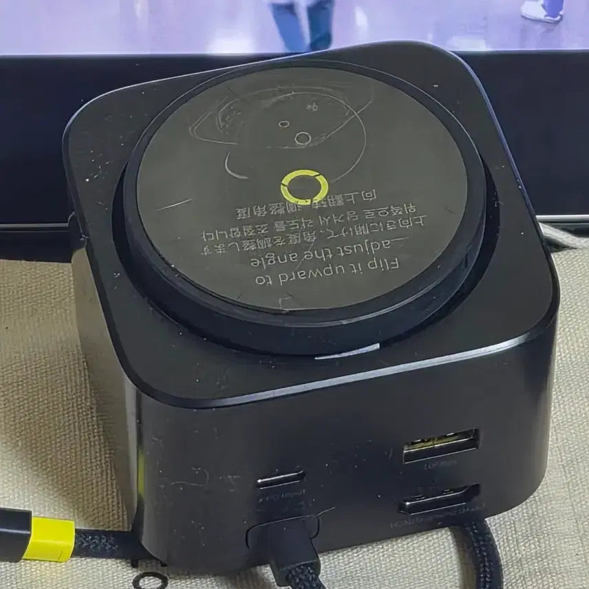 [BUNJANG] Baseus 7-in-1 MagSafe Wireless Charging USB-C Hub for MacBook Pro / 베이스어스 멀티허브(노트북 전용)